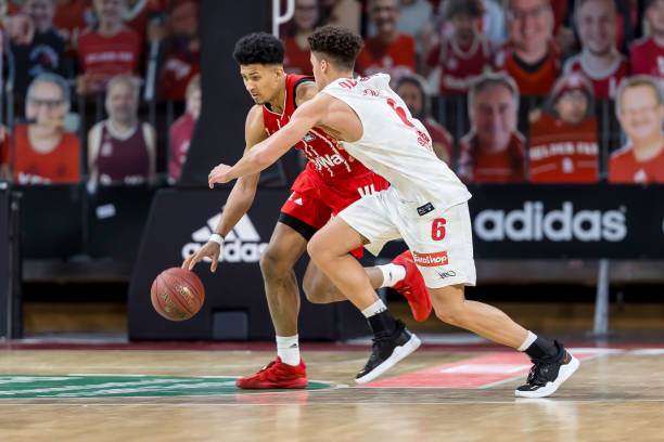 国足坛不容 国足坛不容